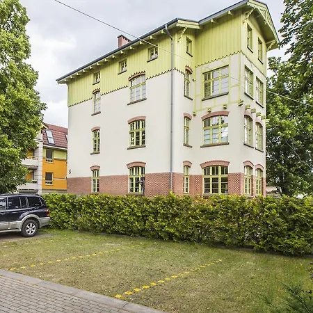 Insopot - Picasso - Near The Sea Sopoty