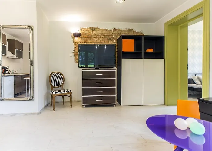 Insopot - Picasso - Near The Sea * Sopoty