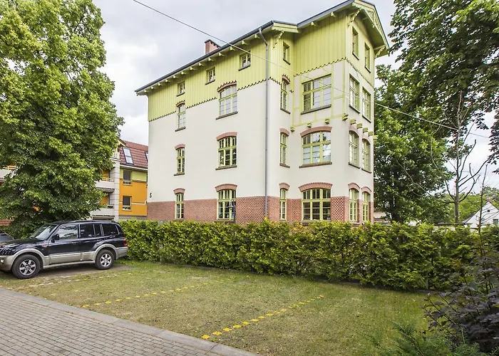 Insopot - Picasso - Near The Sea Сопот